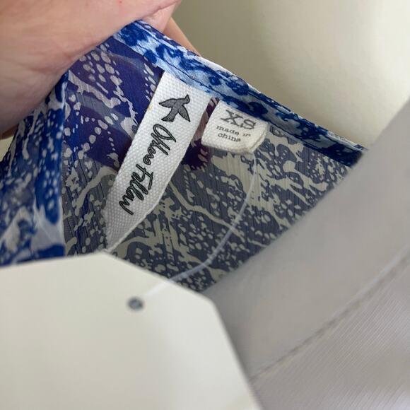 Others Follow Maxi Dress XS Pleated Plisse Chiffon Self Tie Belted Sheer Blue - Picture 10 of 10